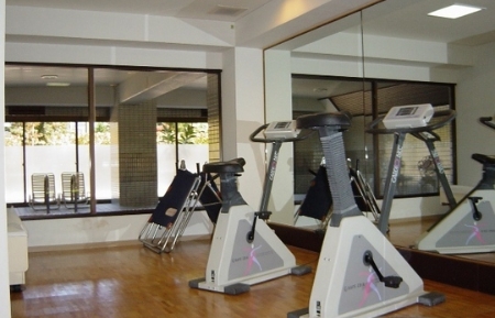 フィットネスルーム